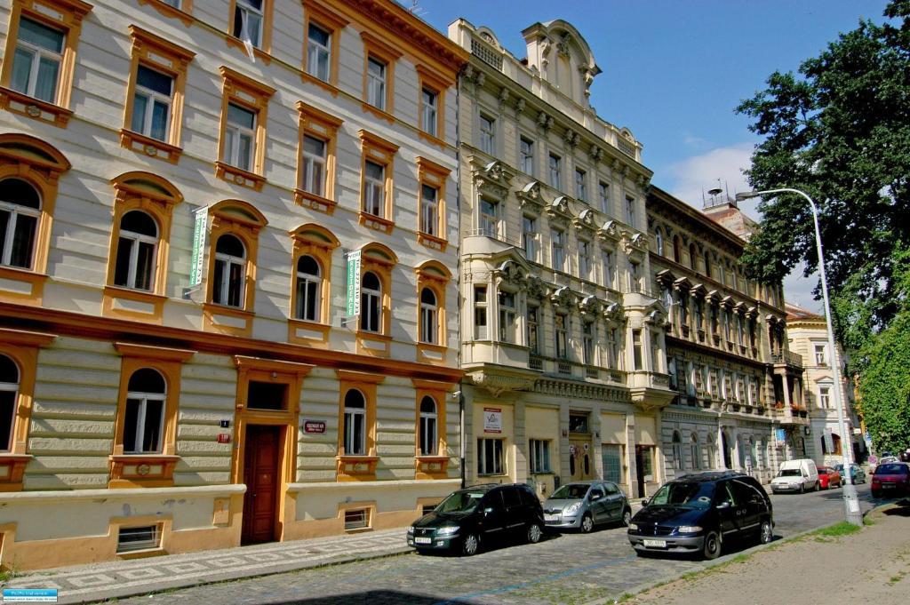 Residence Kostnicke Square براغ المظهر الخارجي الصورة