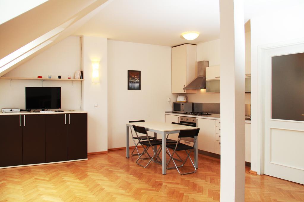 Residence Kostnicke Square براغ المظهر الخارجي الصورة