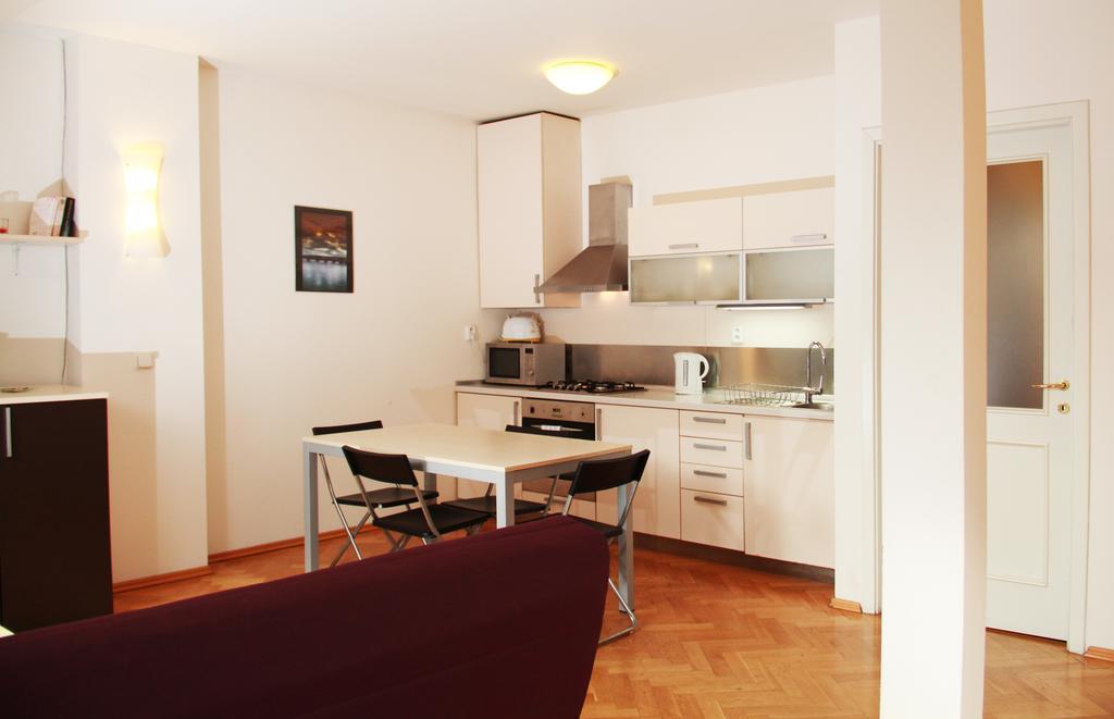 Residence Kostnicke Square براغ المظهر الخارجي الصورة